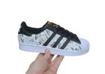 נעלי אדידס-ADIDAS Stan Smith - Black & Logo Print