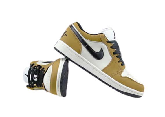 נעלי נייק-NIKE AIR JORDAN 1 LOW -FLAXEN-BLACK LOGO-WHITE