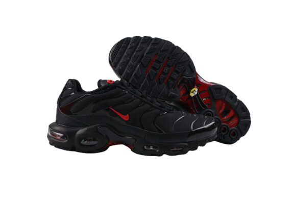 נעלי נייק-NIKE AIR MAX PLUS TN--BLACK -CADMIUM RED LOGO