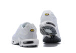 נעלי נייק-NIKE AIR MAX PLUS TN-WHITE