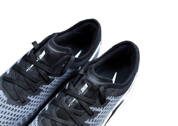 נעלי נייק-NIKE AIR ZOOM PEGASUS 36-Bright Grey