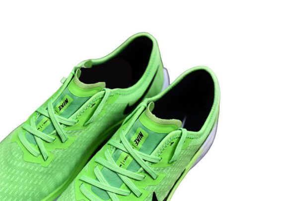 נעלי נייק-NIKE AIR ZOOM PEGASUS 36 - Light Green & Black Logo