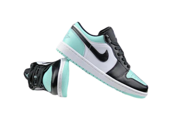 נעלי נייק-NIKE AIR JORDAN 1 LOW WHITE-BLACK-LIGHT BLUE
