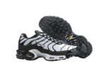 נעלי נייק-NIKE AIR MAX PLUS TN-LIGHT GRAY-BLACK