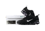 נעלי נייק-NIKE AIR VAPROMAX 2019 - BLACK-WHITE LOGO
