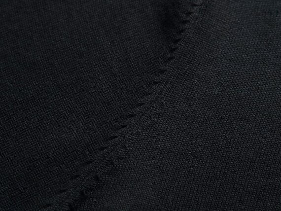 טומי הילפיגר-TOMMY TSHIRT MEN'S LONG V - Black