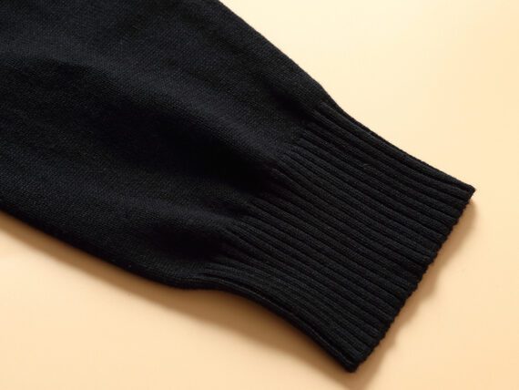 טומי הילפיגר-TOMMY TSHIRT MEN'S LONG V - Black