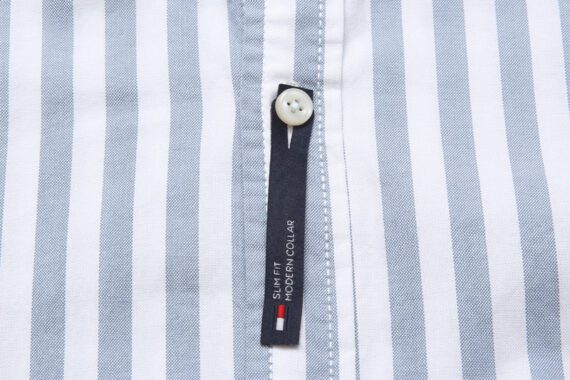 טומי הילפיגר-TOMMY BUTTON MEN'S- Spindle & White