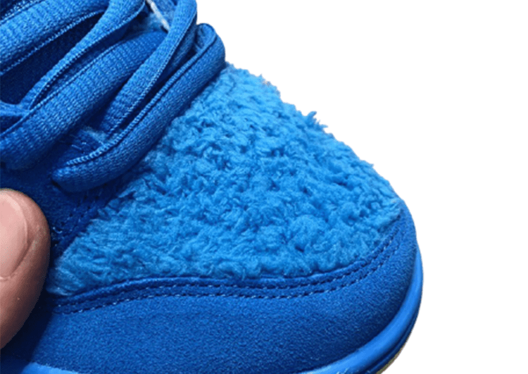 נעליי נייק-NIKE SB DUNK LOW PRO QS - Blue & Yellow Logo