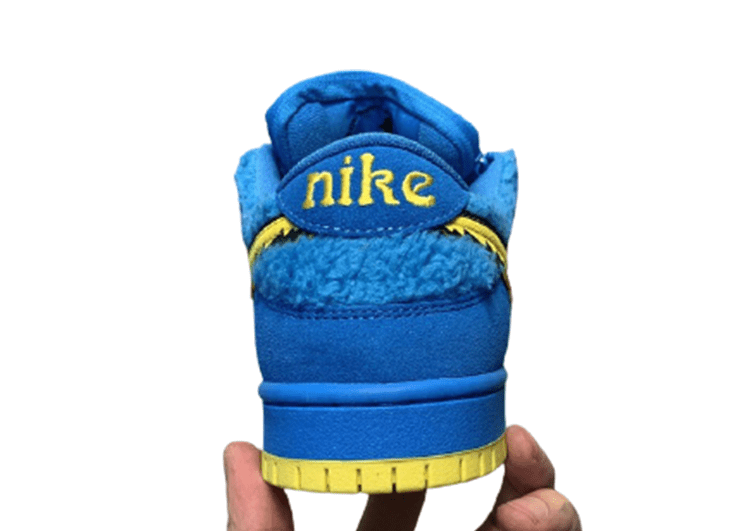 נעליי נייק-NIKE SB DUNK LOW PRO QS - Blue & Yellow Logo