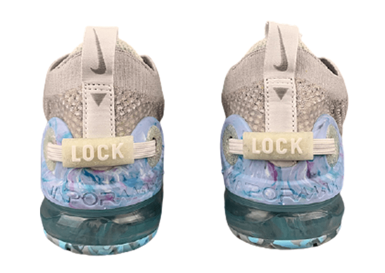 נעלי נייק-NIKE AIR VAPROMAX 2019 - Silk