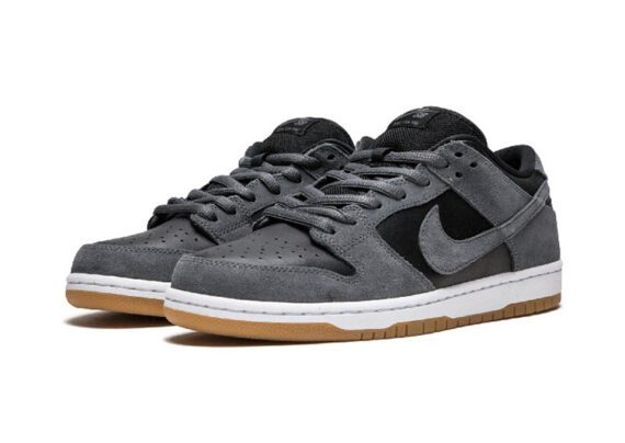 נעליי נייק-NIKE SB DUNK LOW PRO QS - Gray & Black