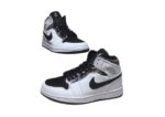 נעלי נייק-NIKE AIR MAX JORDAN HIGH - Black Russian & White