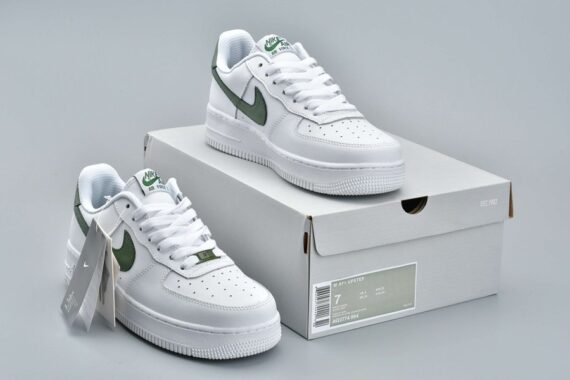 נעלי נייק-Nike Air Force 1 Low White Green