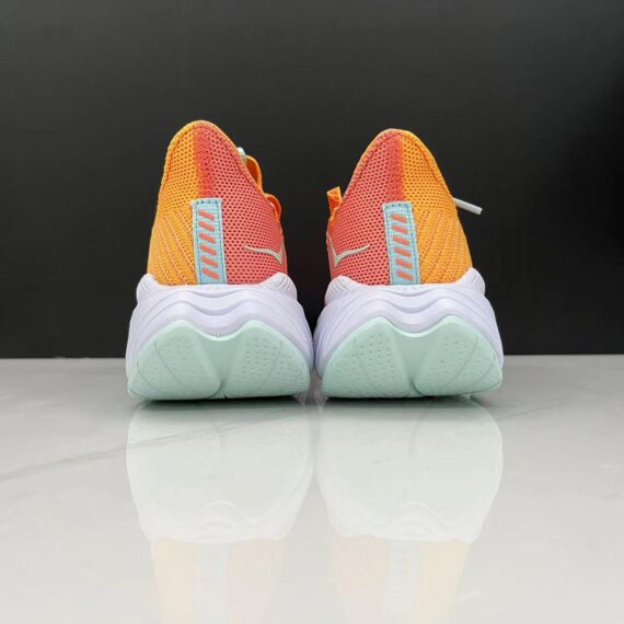 נעלי הוקה-HOKA ONE ONE CARBON X3 ange