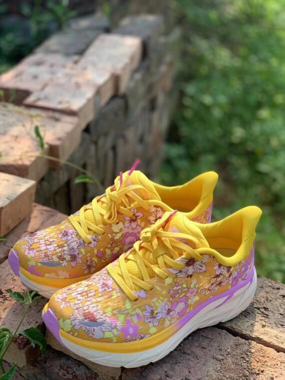 נעלי הוקה-HOKA ONE ONE Clifton 8 Yellow