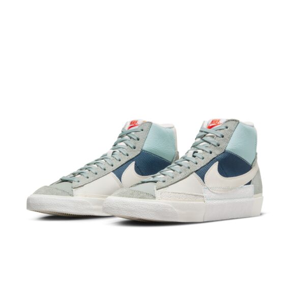 נייק בלייזר גבוהות- NIKE BLAZER MID '77 VINTAGE WHITE BLUE