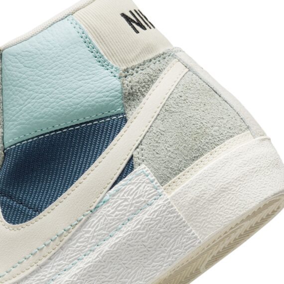 נייק בלייזר גבוהות- NIKE BLAZER MID '77 VINTAGE WHITE BLUE