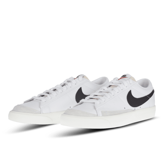 נייק בלייזר-NIKE BLAZER LOW '77 VINTAGE WHITE BLACK