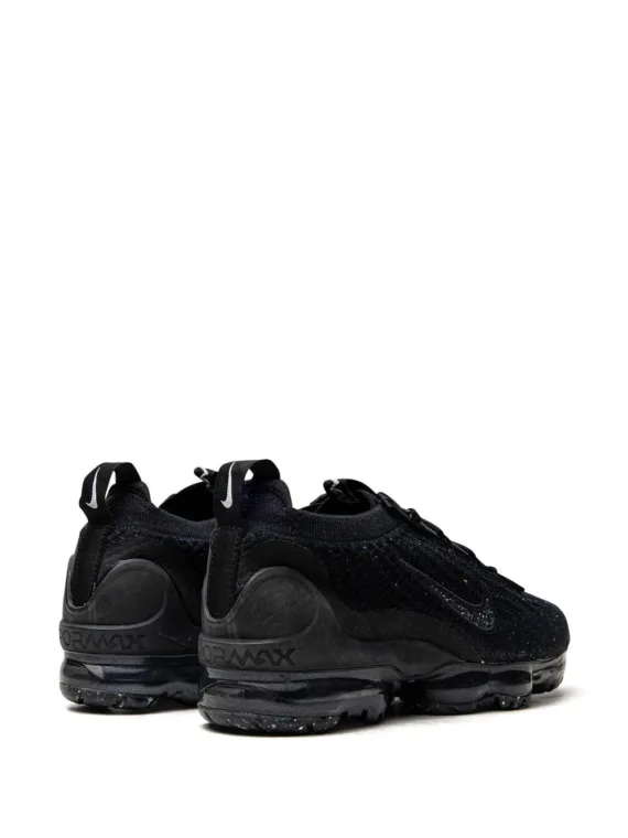 Nike Air Vapormax 2023 Flyknit "Triple Black" sneakers