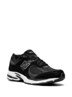 ניו באלאנס - New Balance 2002 R Black/Gunmetal sneakers