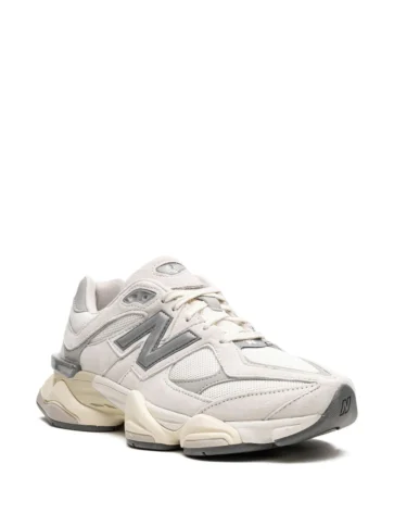 19695332_50444479_1000