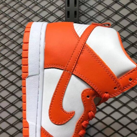 נייק דאנק- NIKE DUNK HIGH Red White