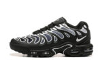 נעלי נייק- NIKE AIR MAX PLUS DRIFT Black White