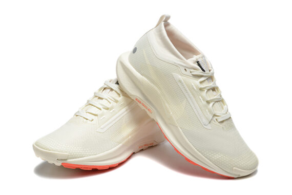 נעלי נייק Nike Pegasus Trail 5 Red Cream
